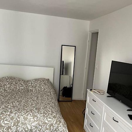 Bright Studio Near The Marais Apartment Paris Exterior photo